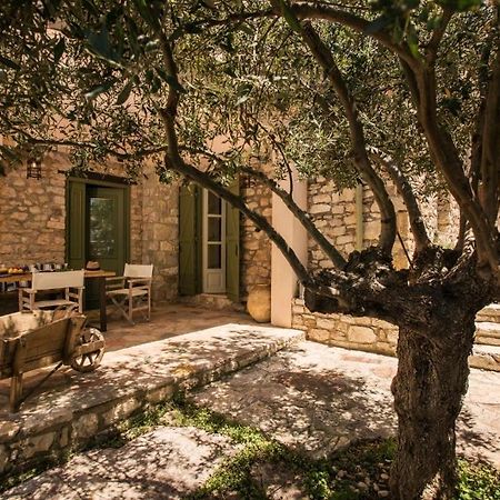 Kyparissia Old Town Lodge With Amazing Sea View Kültér fotó