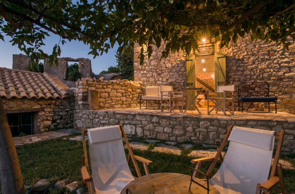 Kyparissia Old Town Lodge With Amazing Sea View Kültér fotó